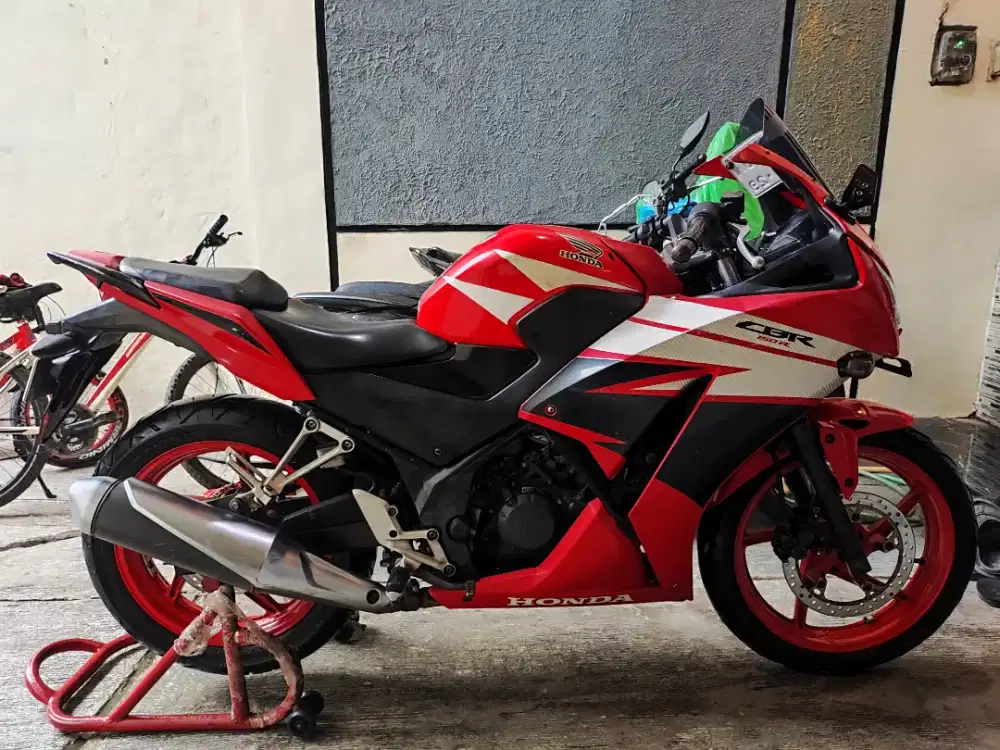 Cbr 150 2014 lengkap