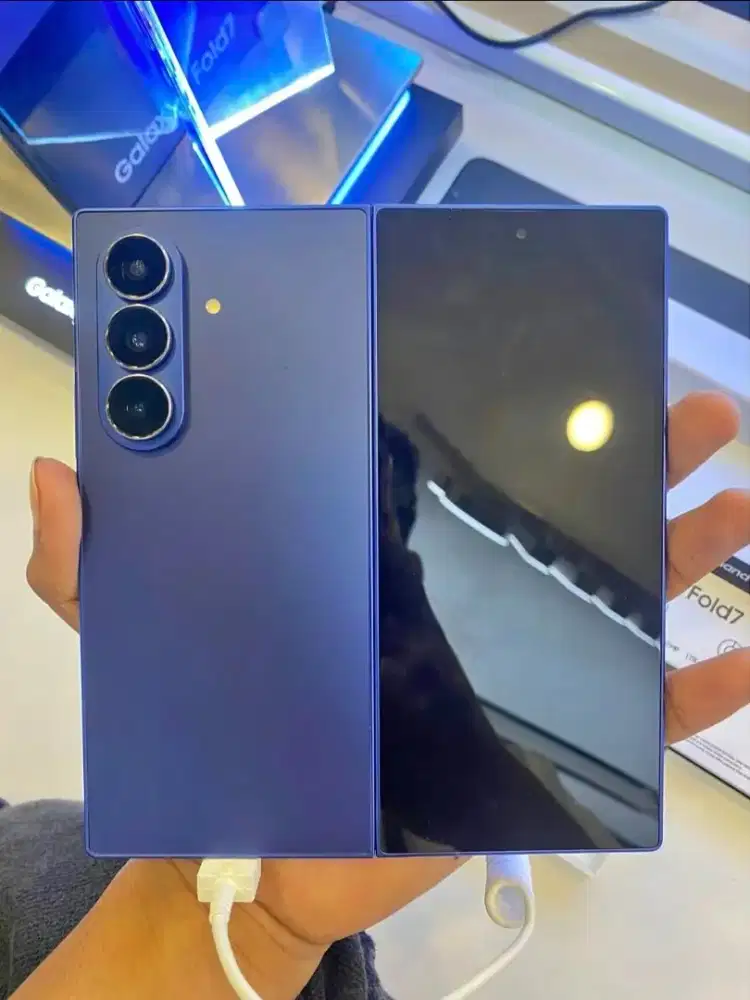 Samsung Z FOLD 7 5G NEW, SEGEL, RESMI SEIN‼️
CICILAN 2juta perbulan‼️