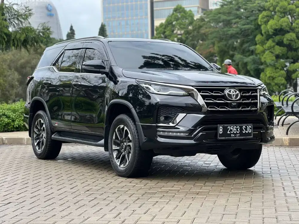 [LOW KM] Toyota Fortuner VRZ GR 2.8 DIESEL SOLAR AT 2022