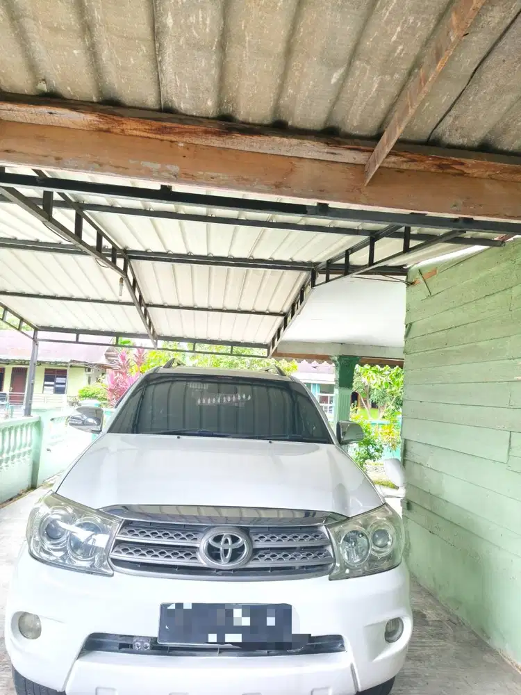 Fortuner 2010 warna putih