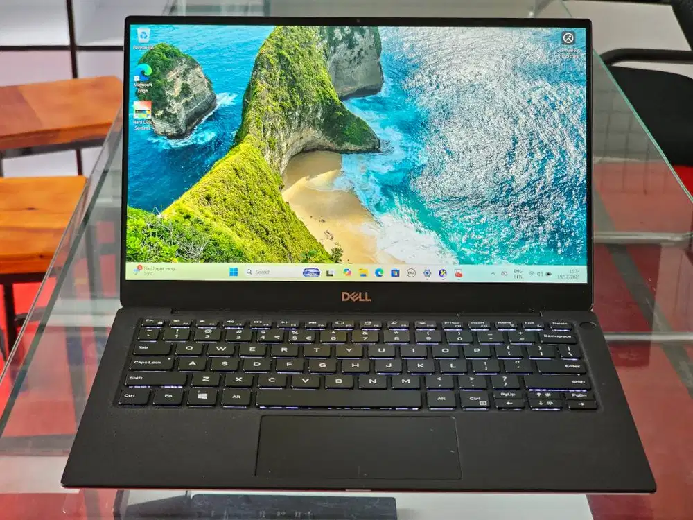 DELL XPS 13 9305 intel Core i5 Gen 11 Ram 8 GB SSD 256 intel iris Xe U