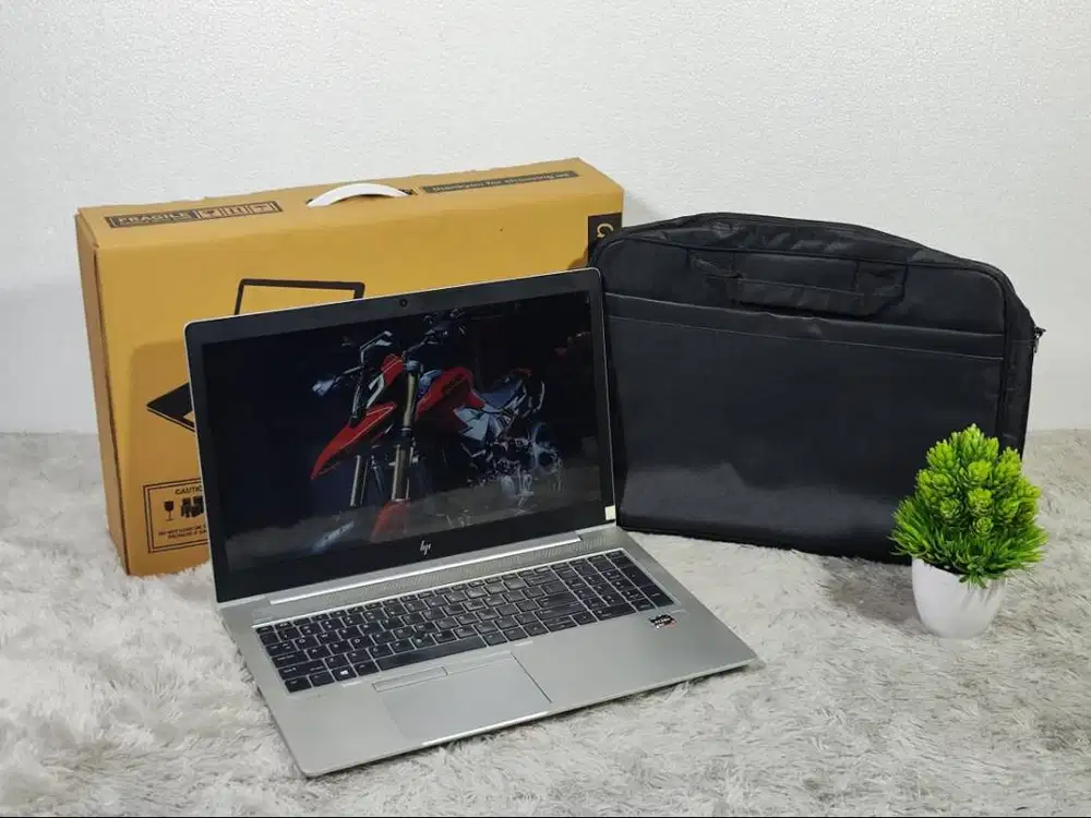HP EliteBook 755 G5 AMD R7 Pro RAM 16GB Layar Super Lega