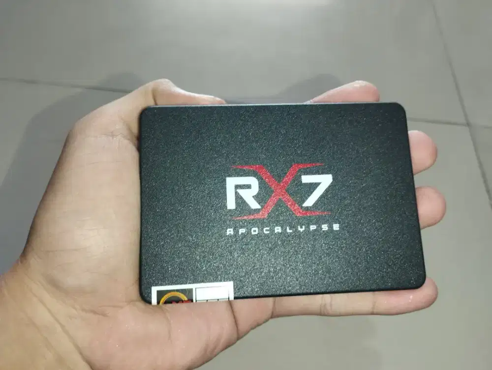 SSD Sata RX 7 128GB