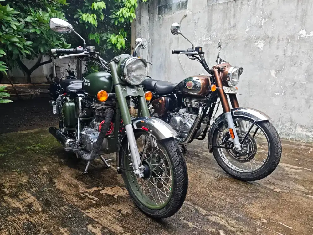 Bs kredit/TT Royal Enfield 500 Classic Bronze 350 low KM meteor Hunter