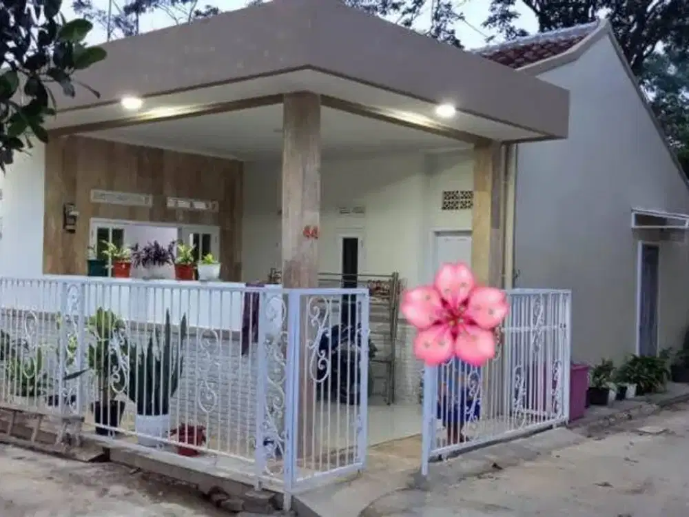 Dijual Rumah di Graha Padalarang Indah, Strategis Dekat Fasilitas Umum