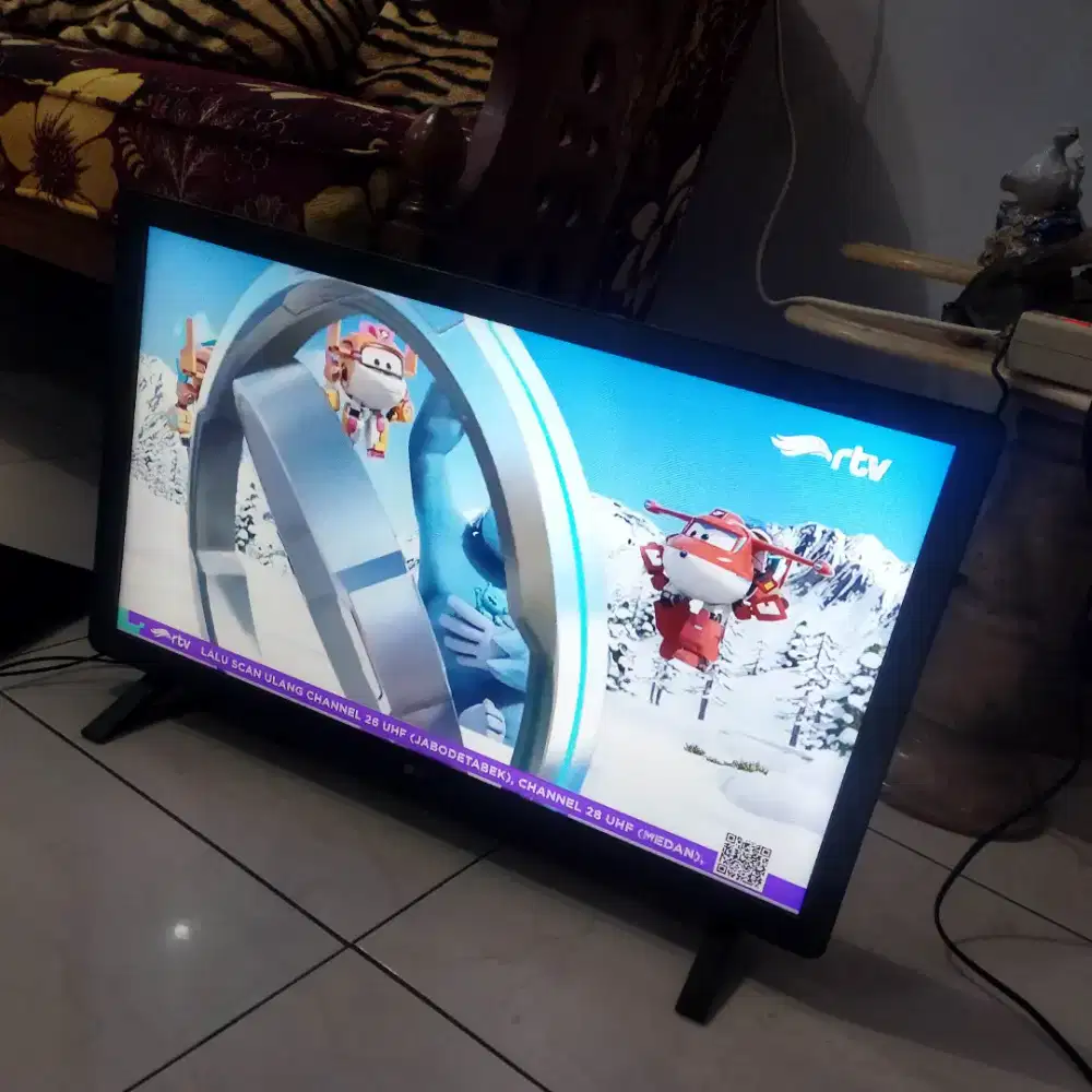 smart tv LG 24 inc masih bagus