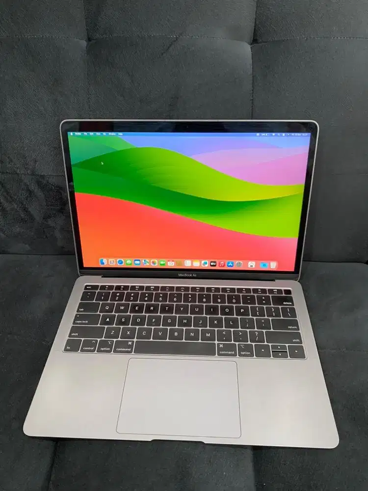 MacBook Air 2018 13inch, 8/256GB i5 SECOND