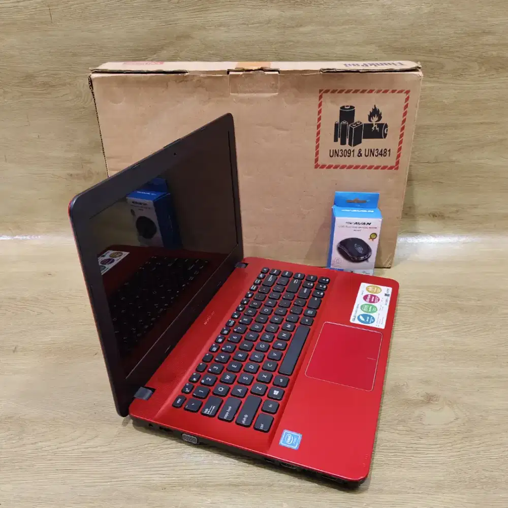 Laptop ASUS X441S Slim