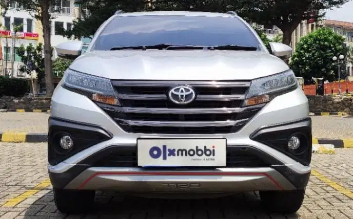 TDP 9,JT Toyota Rush 1.5 S Bensin-AT Silver 2018