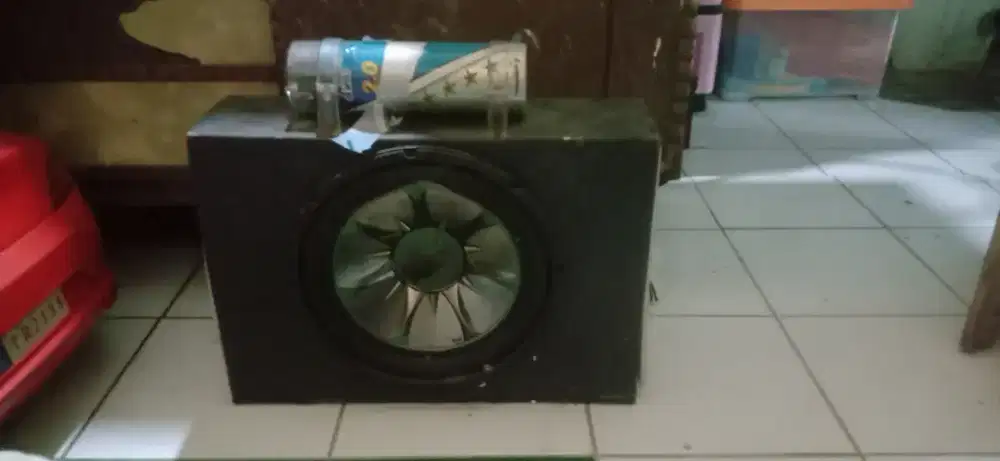 Dijual subwoofer buat mobil