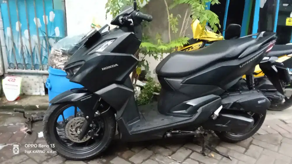 VARIO 160 CC ISTIMEWA