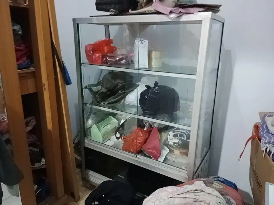 Dijual Estalase Kaca