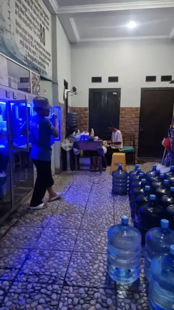 Crew depot Isi ulang air RO