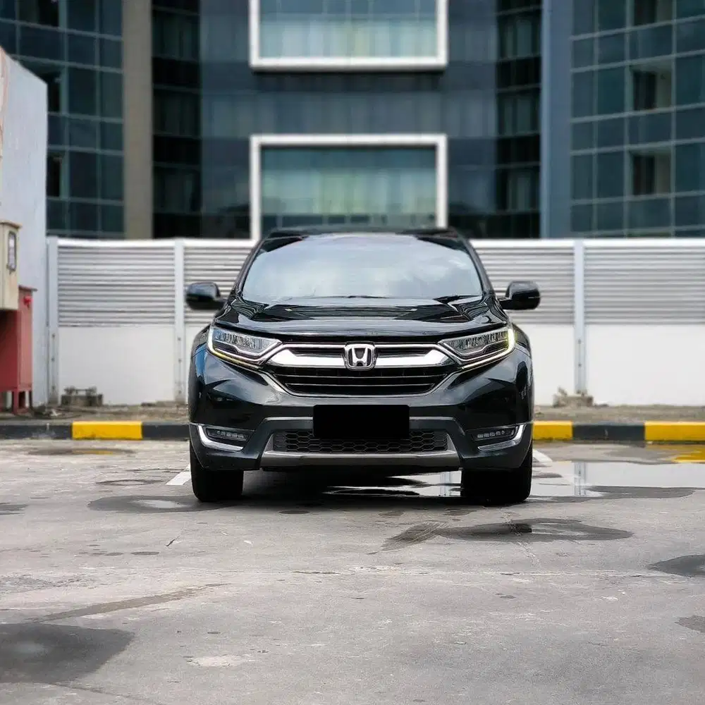 HONDA CRV PRESTIGE TURBO 1.5 A/T 2017 SIAP PAKAI TERAWAT KM ASLI