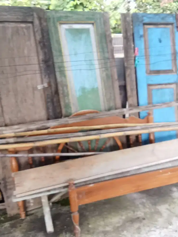 Pintu bekas jati