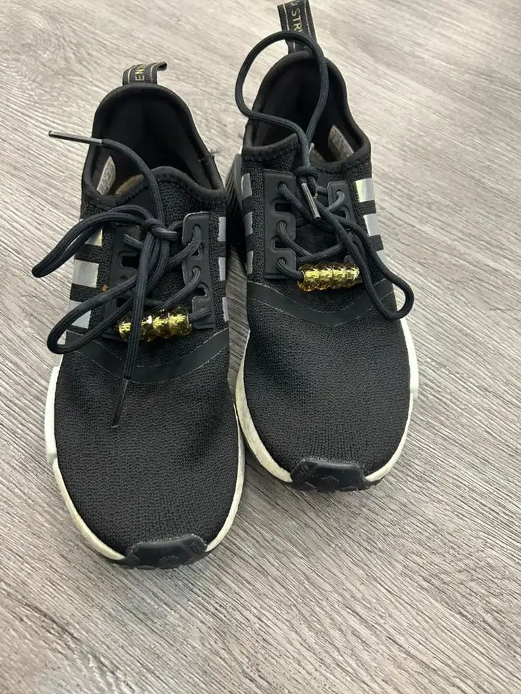 sepatu adidas original