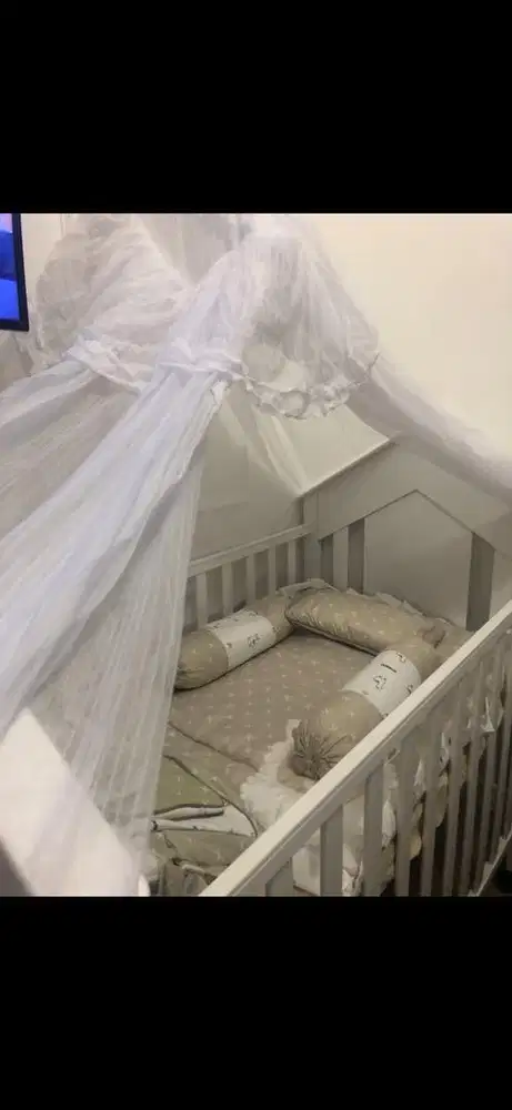 Preloved baby box merk little e