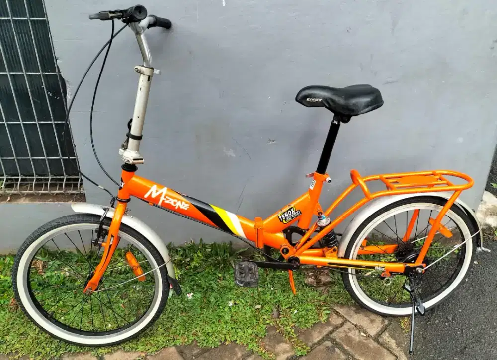 Sepeda lipat ukuran 20 normal siap untuk