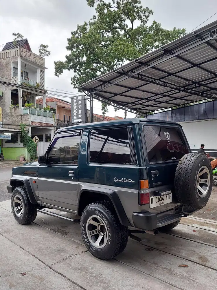 Daihatsu Feroza 1994 Bensin
