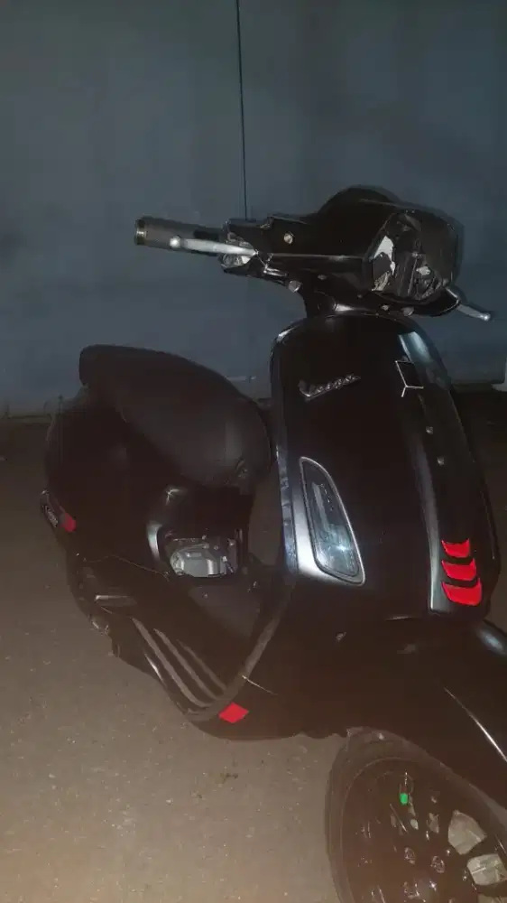 Di jual motor Vespa sprint tahu 2020 siap balap