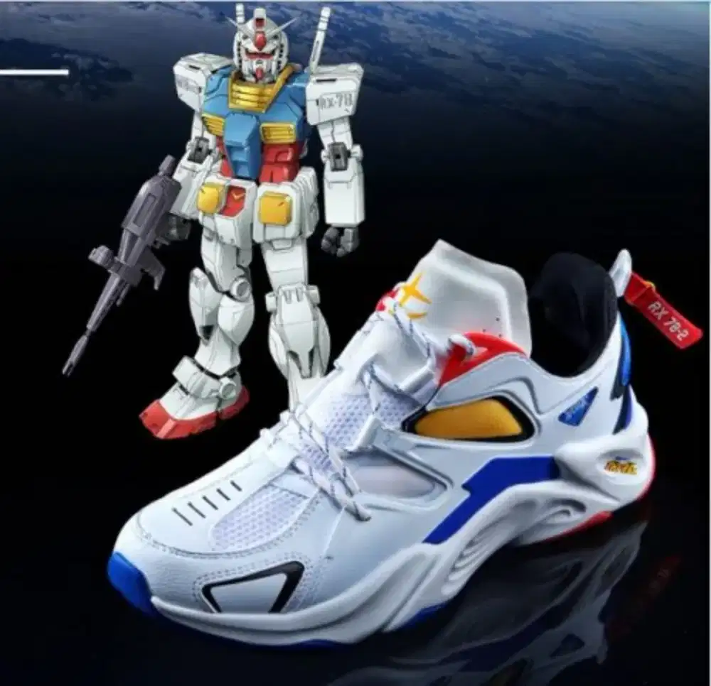 Sneakers Gundam RX 361 BNIB size 42/43