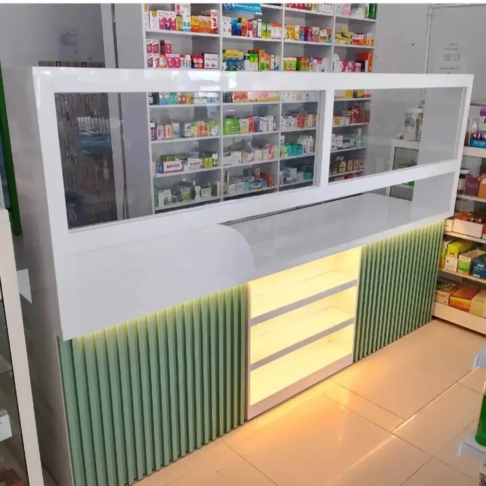Meja customer apotek minimalis