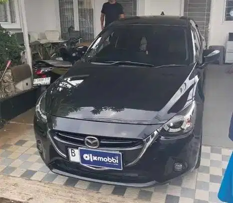Pajak Panjang - Mazda 2 1.5 Skyactiv Bensin-AT 2014