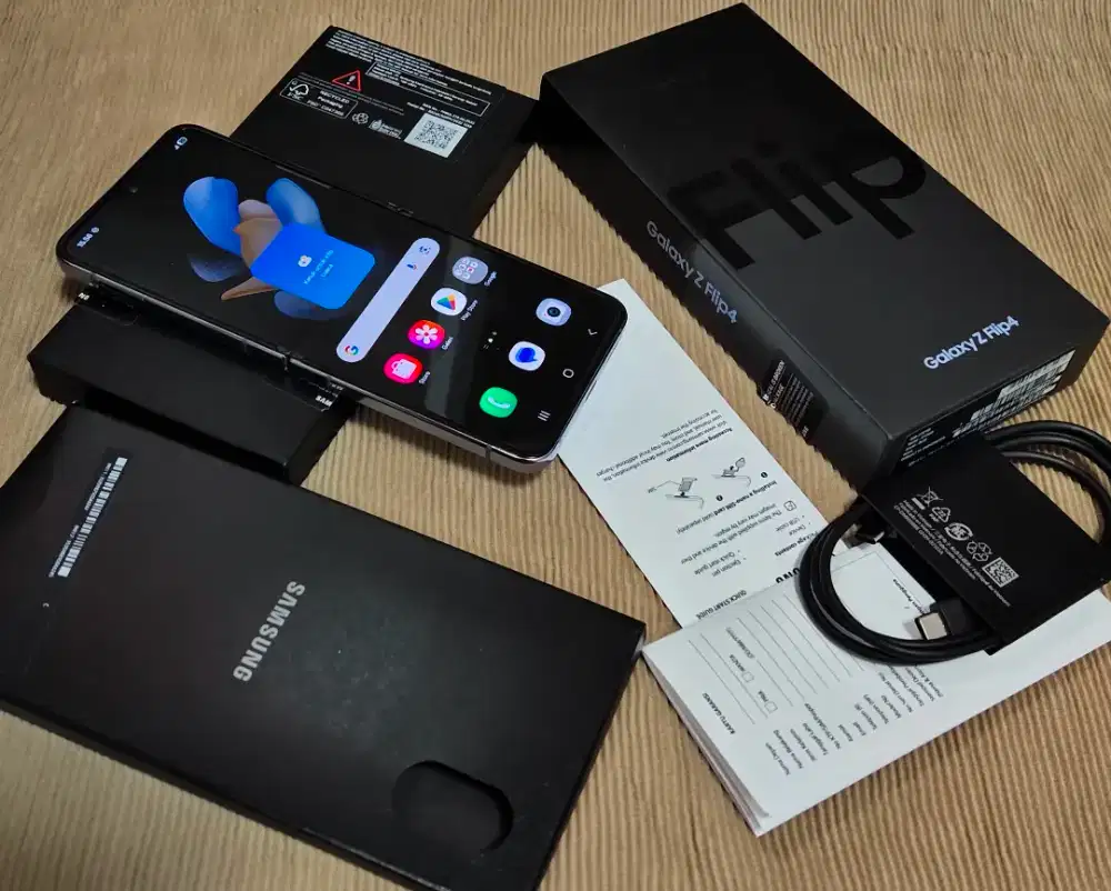 Z Flip 4 ram 8/512GB