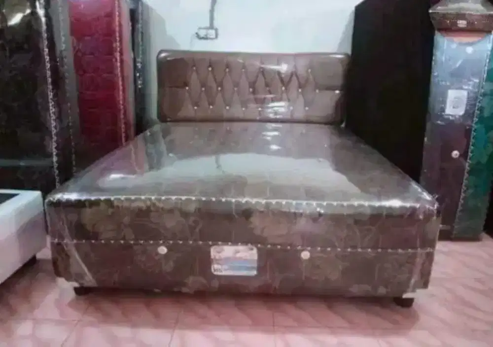 CUCI GUDANG AKHIR TAHUN BANYAK FREE FREE BISO BAYAR DI TEMPAT.