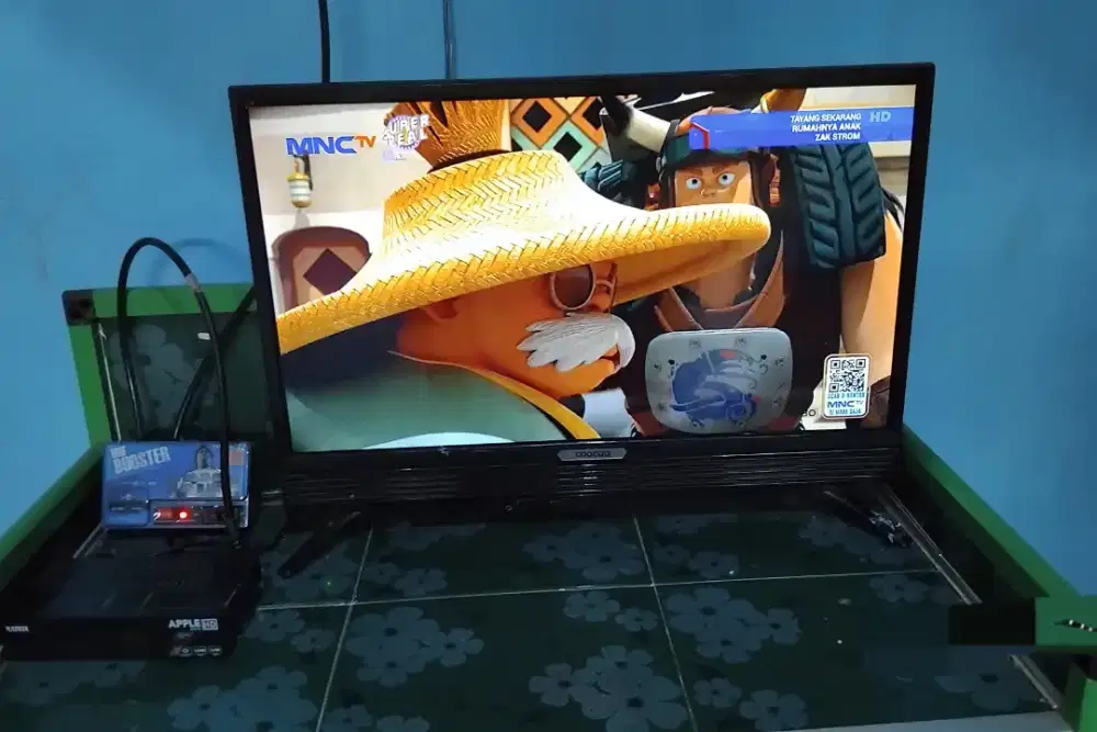 TV LED 24 Inch (STB, Antena dan Booster)