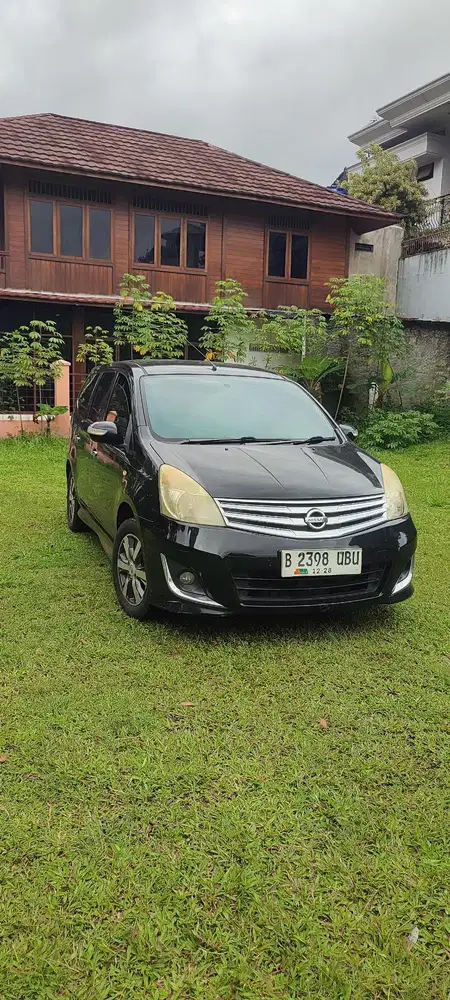 Nissan Grand livina 2013 Bensin