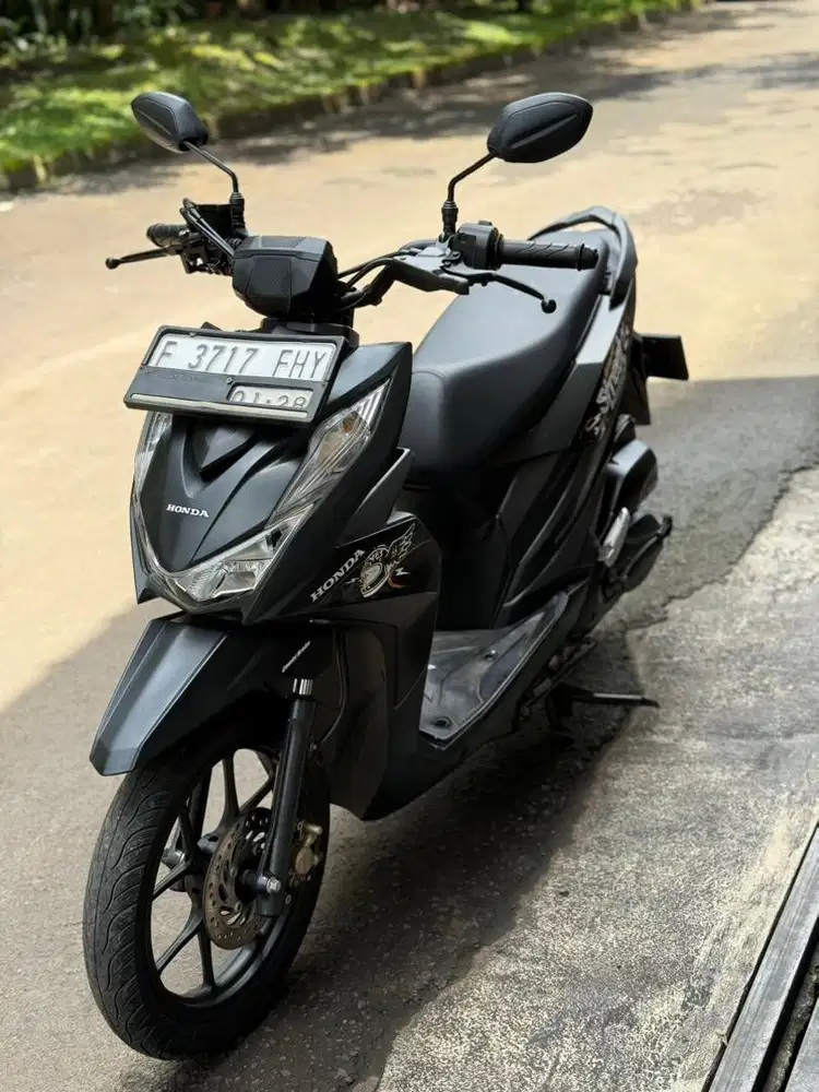 Honda Beat Street Thn 2023 Hitam Mulus