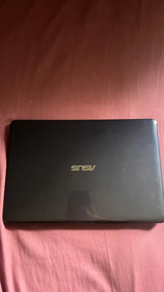 Dijual laptop notebook asus E203NAH