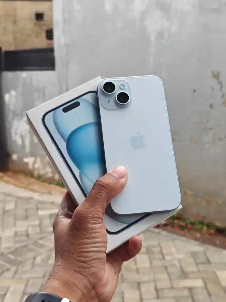 iPhone 15 128 Resmi iBox Fullset Mulus
