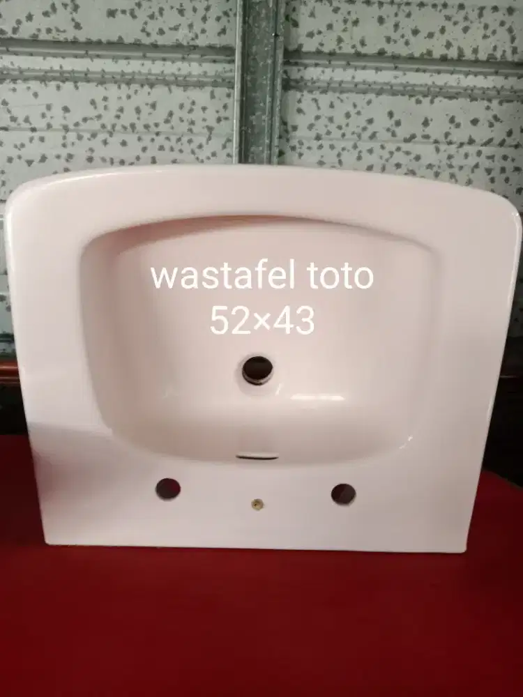 Wastafel toto cuci muka 52×43 besar