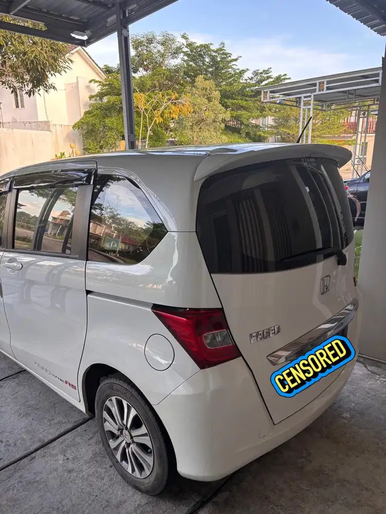 Honda Freed 2012 Bensin