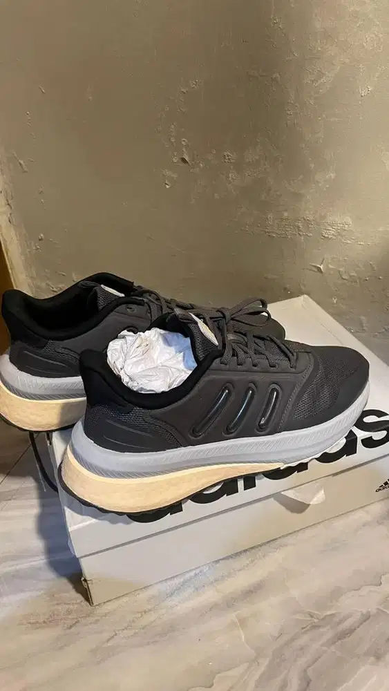 JUAL SEPATU ADIDAS  BOOST RUNNING