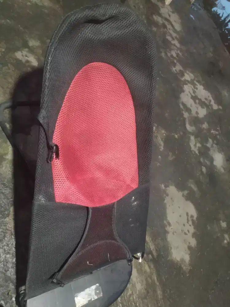 Bouncer baby bekas pakai