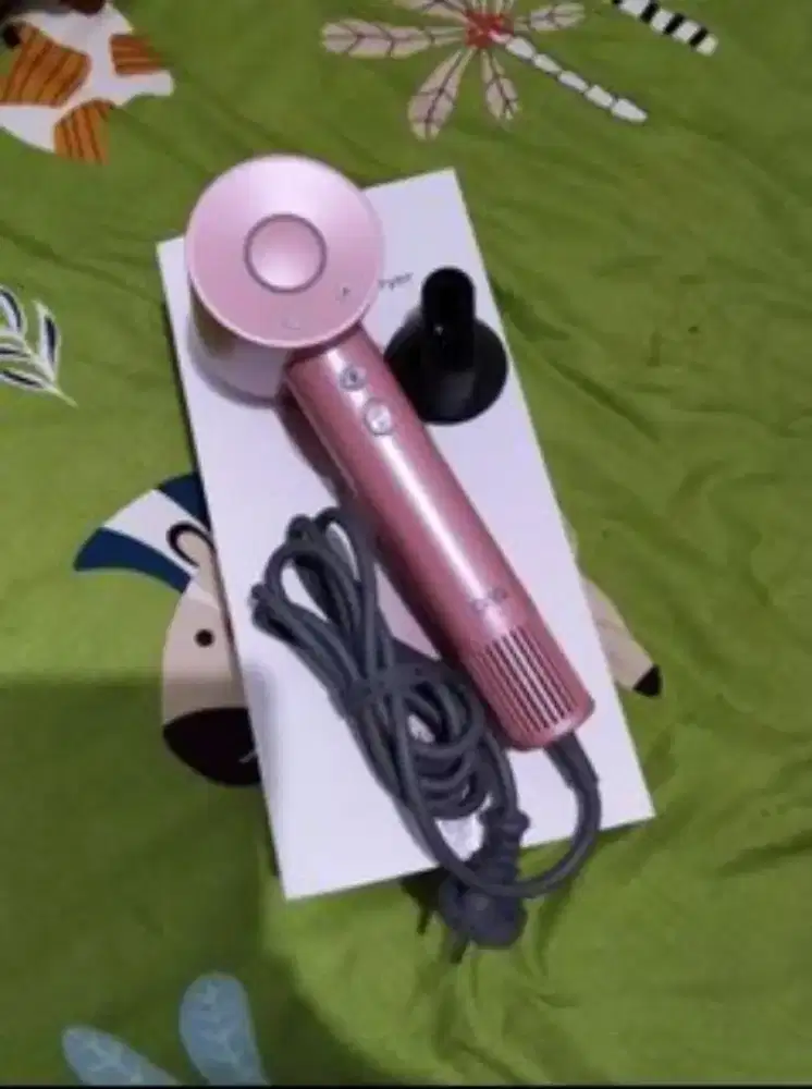 Hairdryer ona highspeed