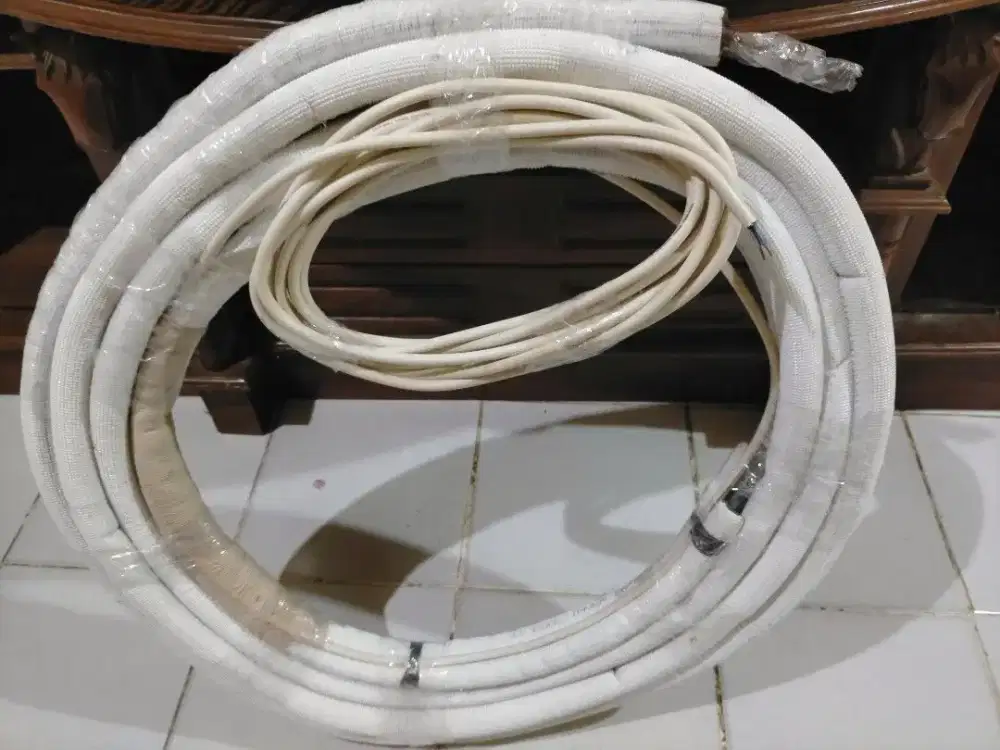 SELANG PIPA AC + ETERNA 1/2 PK R32 R410 (8M) KT COOL ARCTIC