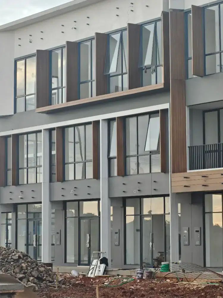 West Village 4.5x9 - 3 Lantai, Free PPN 220juta