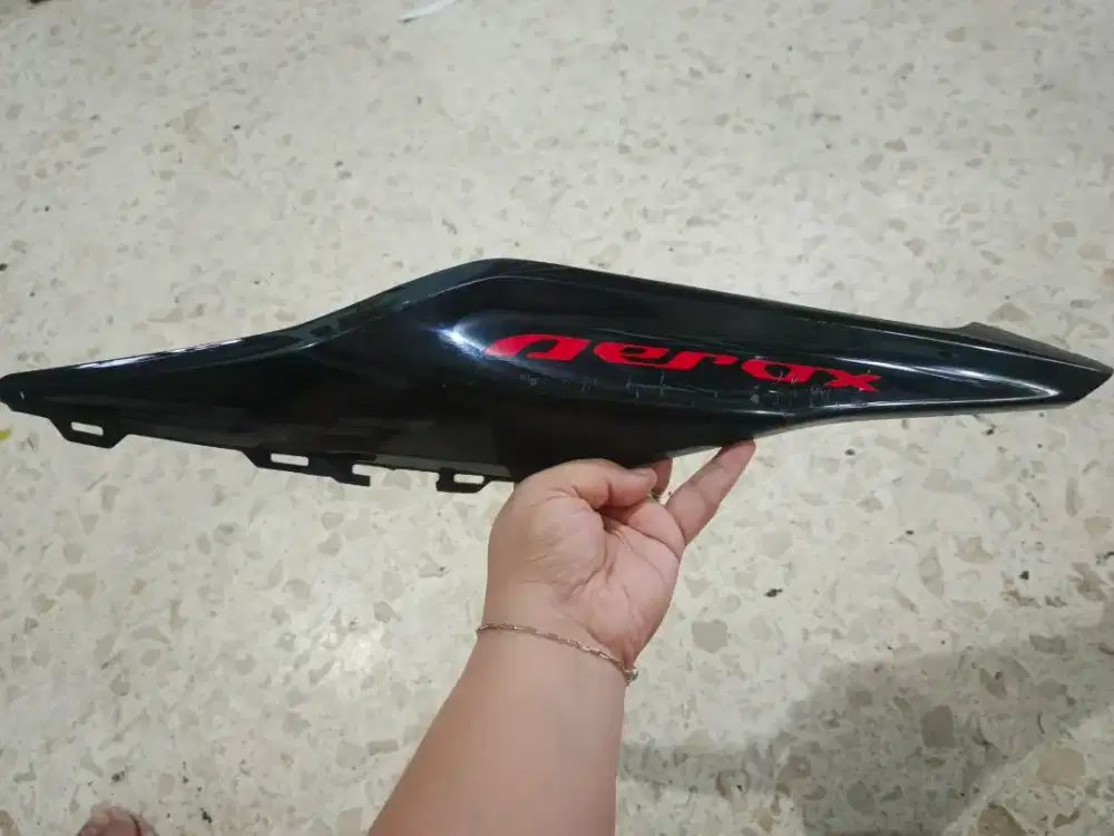 Body Buntut Kiri AEROX Second