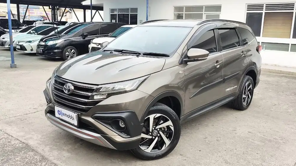 Pajak Panjang - Toyota Rush 1.5 TRD Sportivo Bensin-AT 2019
