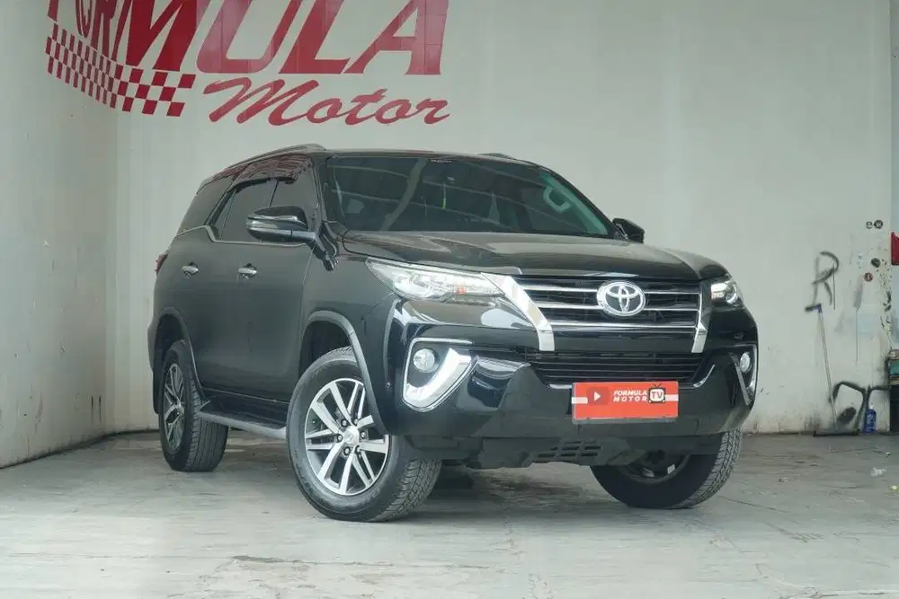 Toyota Fortuner VRZ 2.4 AT 2017 Hitam