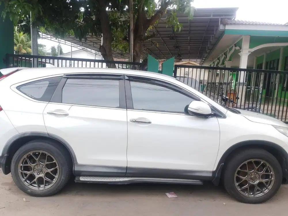 Mobil Honda CRV prestige