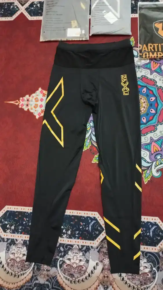 Celana compression enak banget buat lari