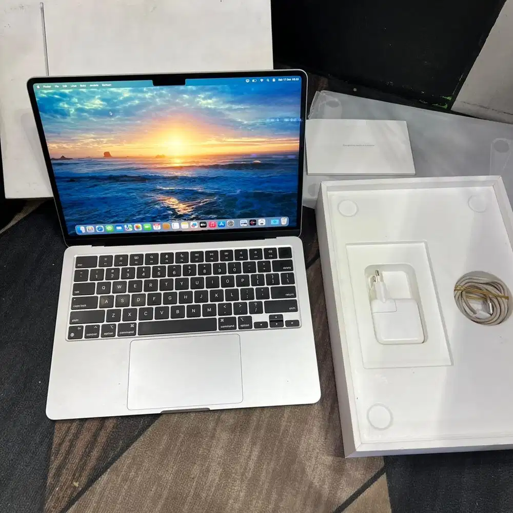 macbook m3 256gb resmi ibox mulus fullset original bergaransi