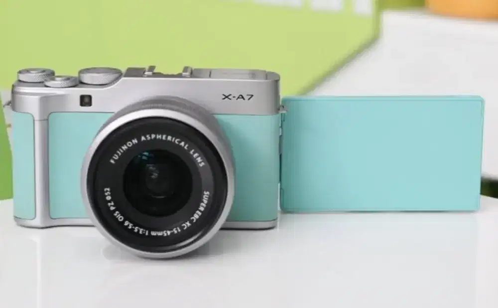 FUJIFILM X-A7 (dicari untuk dibeli