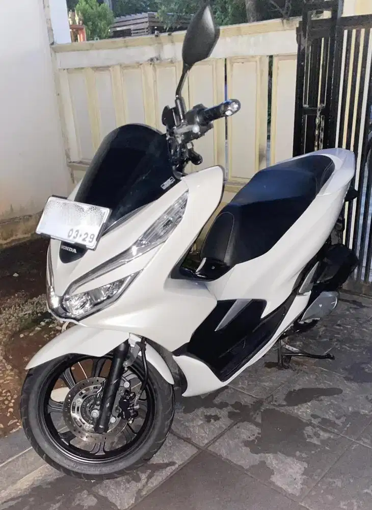 Pcx 150 Abs Warna putih
