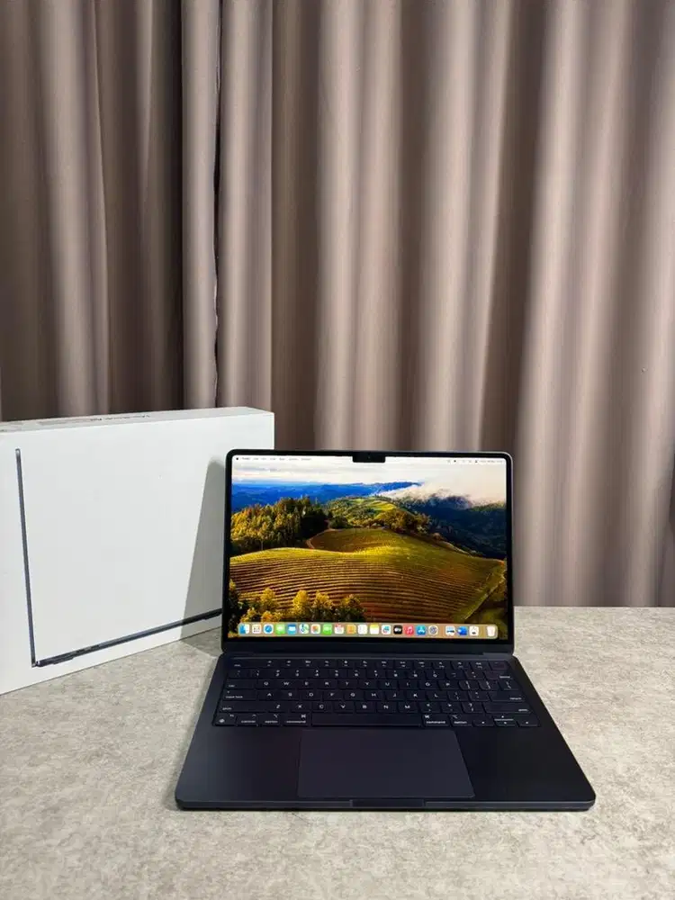 Macbook Air M2 256gb IBOX Fullset Original MULUS  Like New 99.9%